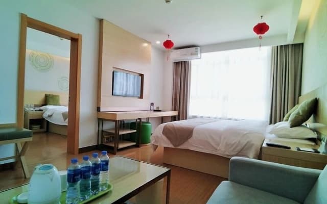GreenTree Inn Baoji Fengxiang District Donghu Hotel