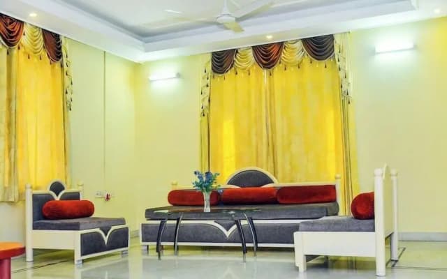 Hotel Samanta by Stays Easy
