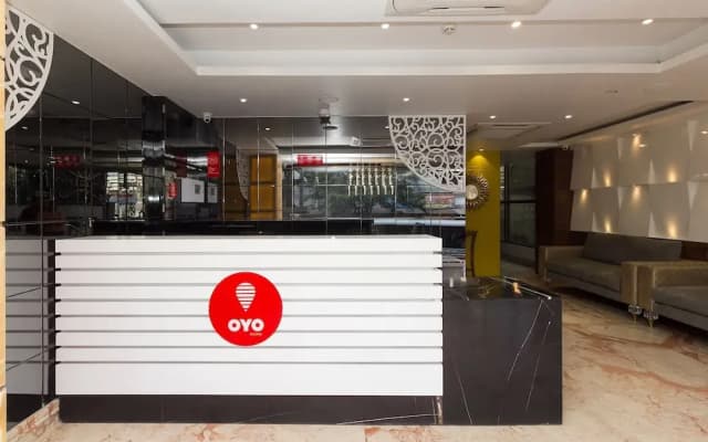 OYO 10492 Hotel Onyx Garden