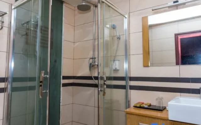 Yijia Business Hostel