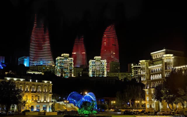 Отель Fairmont Baku at the Flame Towers