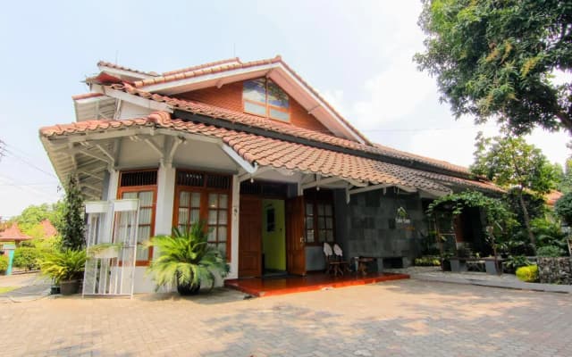 Embe Enem Homestay
