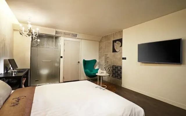 Dongdaemun Boutique Nine