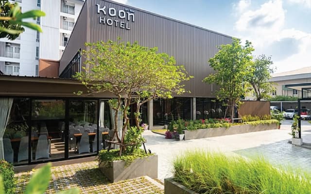 Отель Koon Hotel Sukhumvit