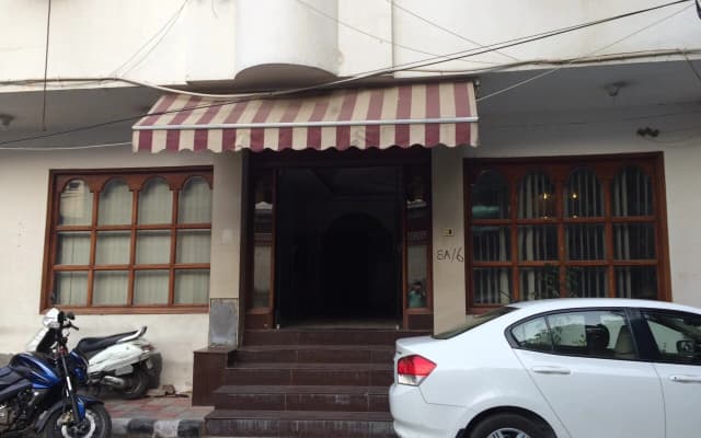 Hotel Singh Continental