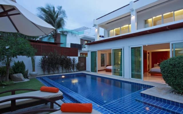Курортный отель La Flora Resort Patong