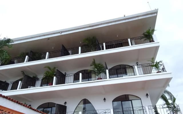 La Mariposa Hotel