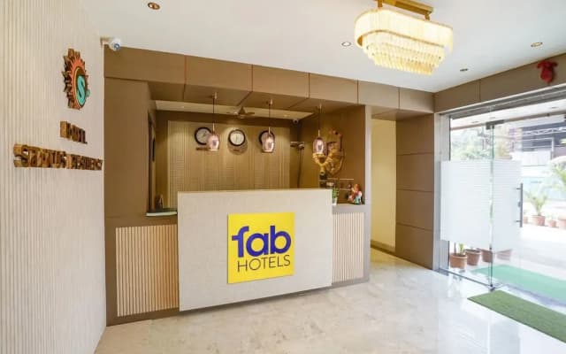 Fabhotel Status Residency