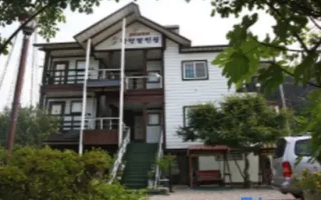 Taean Jangmibit Insaeng Pension