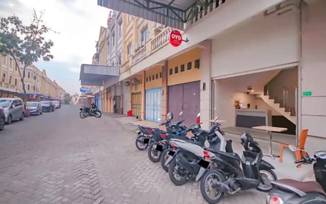 OYO 90306 Mmtc2 Guest House
