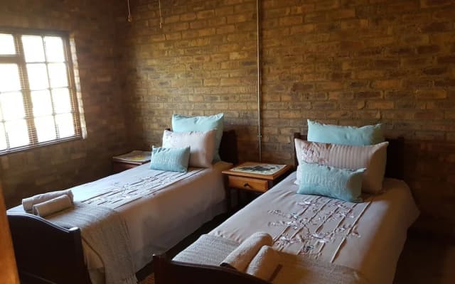 Buffalo Hill Safari Lodge