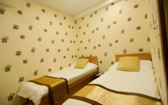 8 Days Boutique Hotel