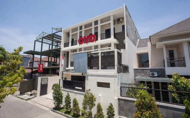 Hotel O Graha 99