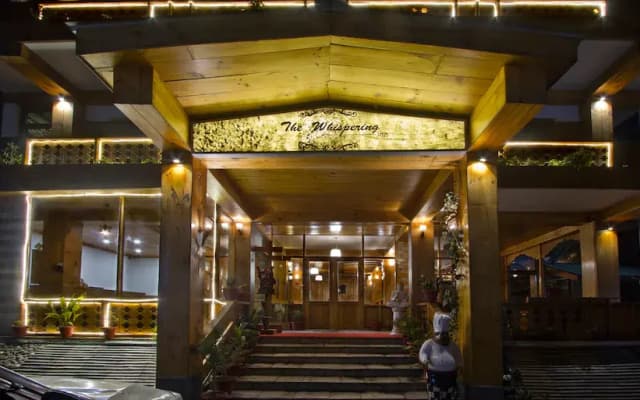 The Whispering Inn Resort & Bar Old Manali