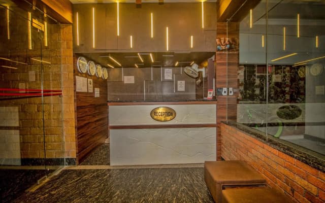 OYO 27992 Hotel Ganpati