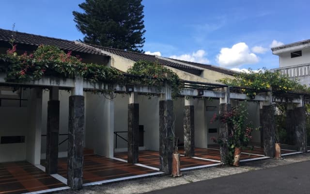 éL Hotel Kartika Wijaya Batu