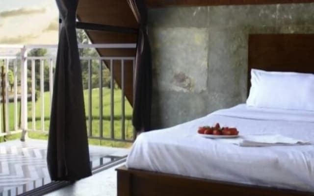Manshas High-5 Resort