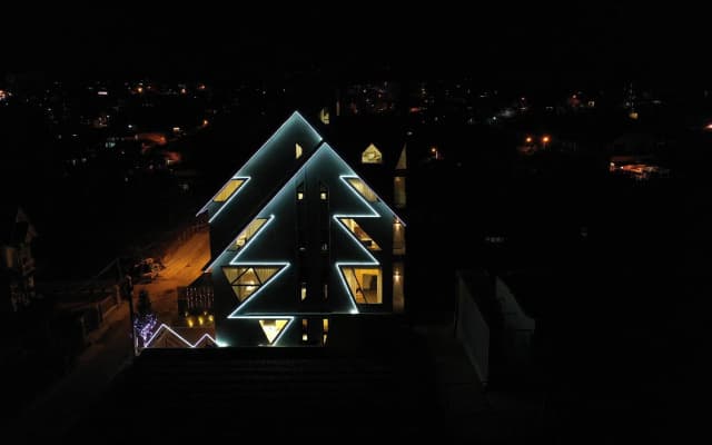 Redpine Condotel