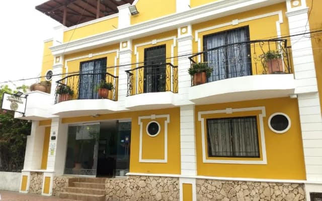Hotel Tayromar