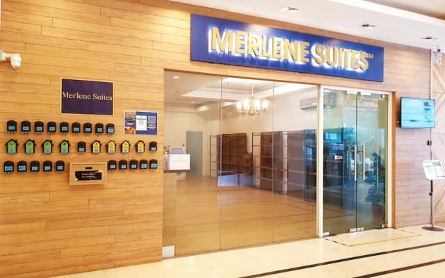 Mansion One Suites by Merlene