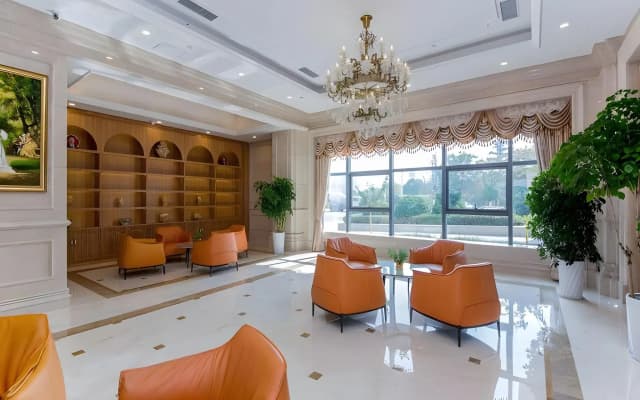 Vienna International Hotel (Huanggang Dongmen Road)