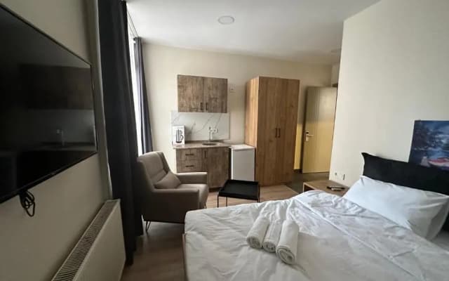 Roj Suite