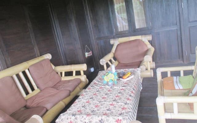 Green Paddy Hostel & Villa