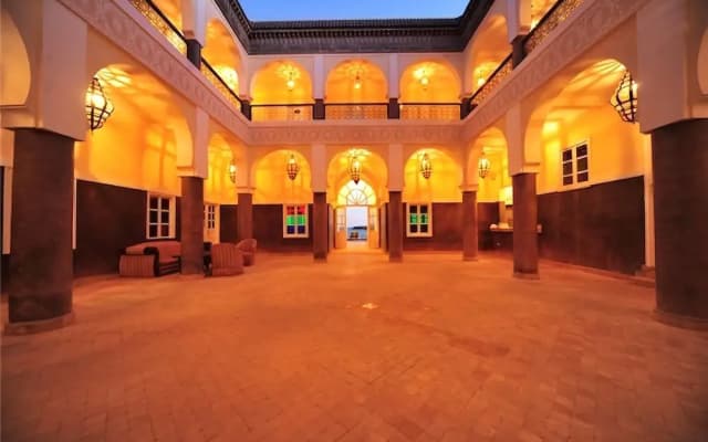 Hotel Calipau Sahara