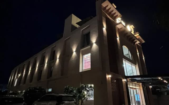 Anandi Bhawan by Pandora, Vrindavan