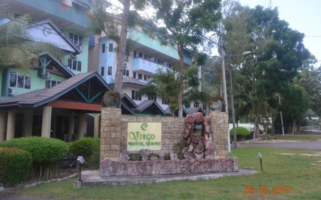 Virgo Batik Resort Teluk Batik Lumut
