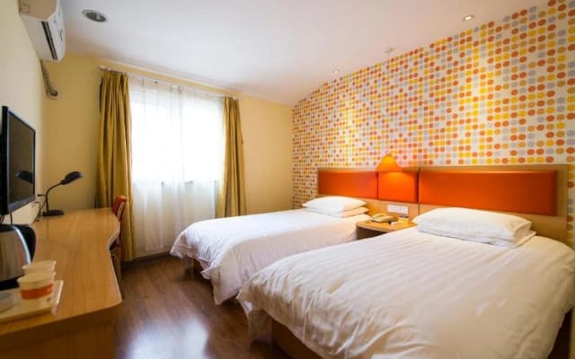 Homeinn Selected Hotel (Shenyang Zhongjie Imperial Palace Zhang's Shuai Mansion)