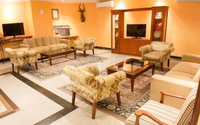 Travellers Suites