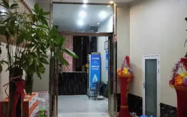 Zhumadian Lanxiang Express Hotel