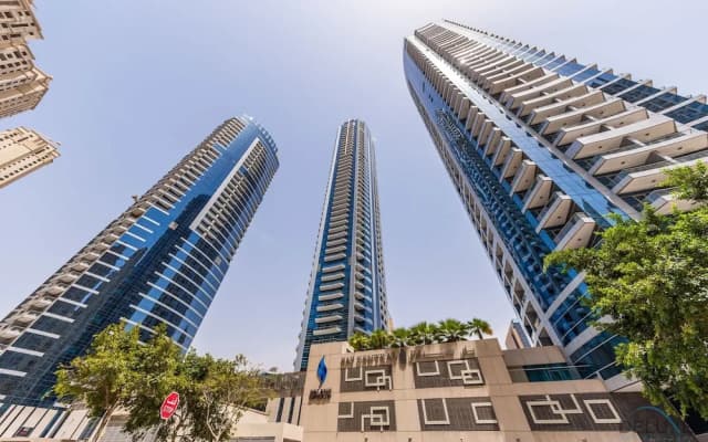 Central Tower by Hi Guests Vacation Homes