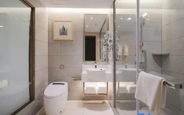 Vienna Classic Hotel（ Fuyang Qinghe Road East Jindi Plaza）