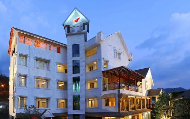 Red Sparrow Resorts
