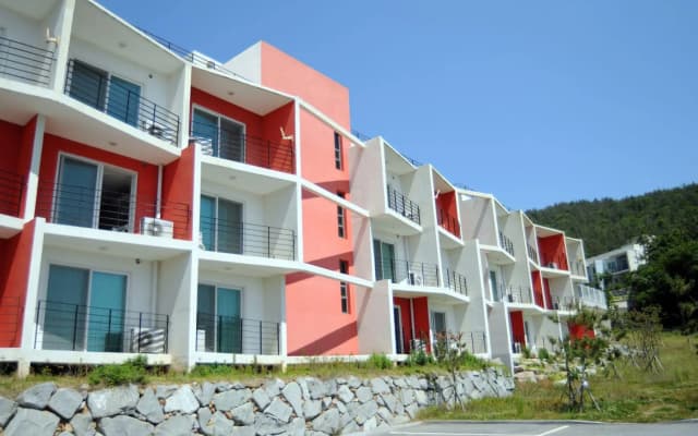 LUMIA Hotel & Resort