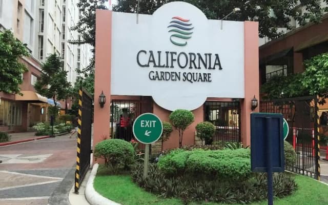 Affordable 2 BR 2 BA w/ Skycable, Netflix, & Amazon Prime