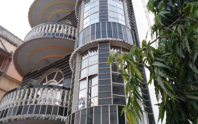 New Hotel White Palace