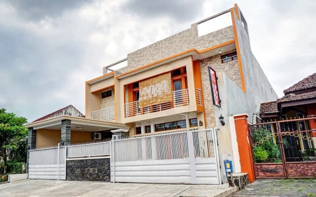 Hotel O Avisha Guest House Syariah