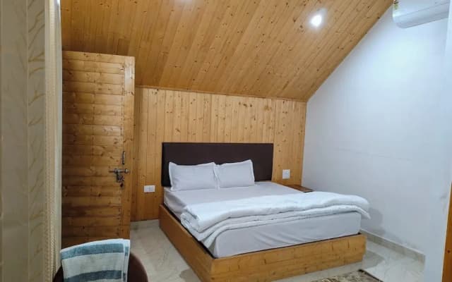 Blue Sheep Resort & Restaurant