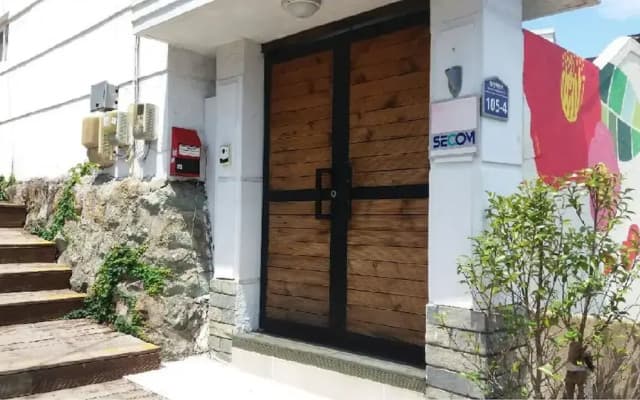 Tongyeong Camellia House