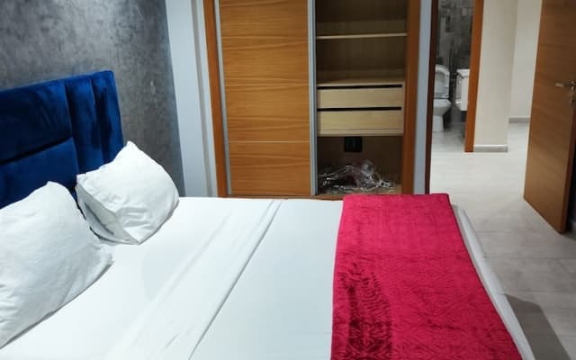 Les Belles Residences F