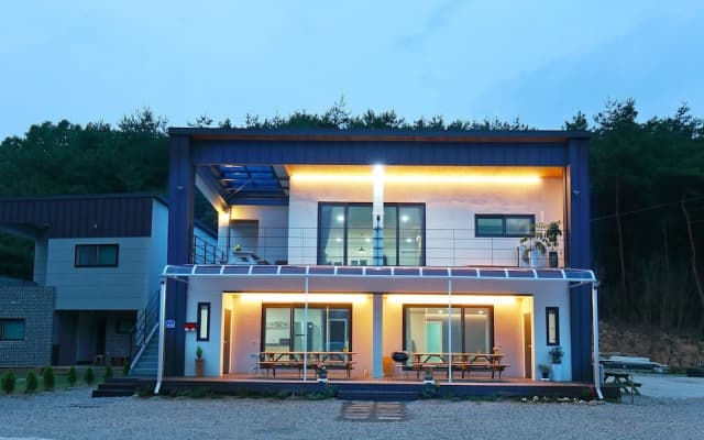 Some Spring Day Pension