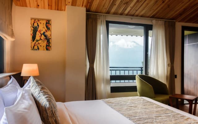 Udaan Olive Hotel & Spa Pelling