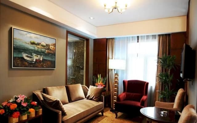 Starway Hotel Nanchang Hongguzhong Avenue Qiushui Plaza