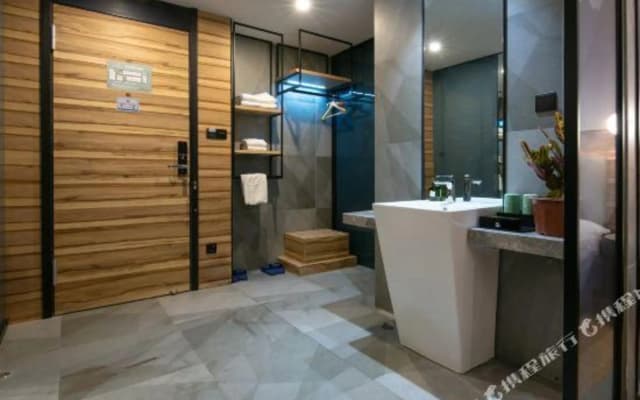 Hong Kong Business Hotel