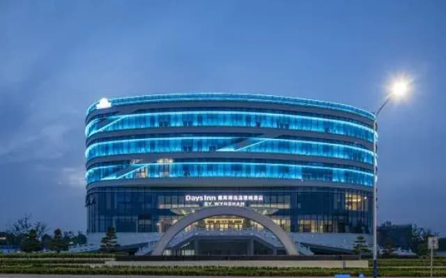 Days Inn By Wyndham(Linyi Qiyang International Airport）