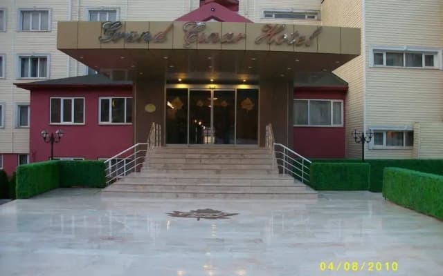 Grand Cinar Hotel