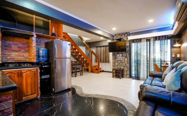 CLOCKWORKORANGE Luxury Suites